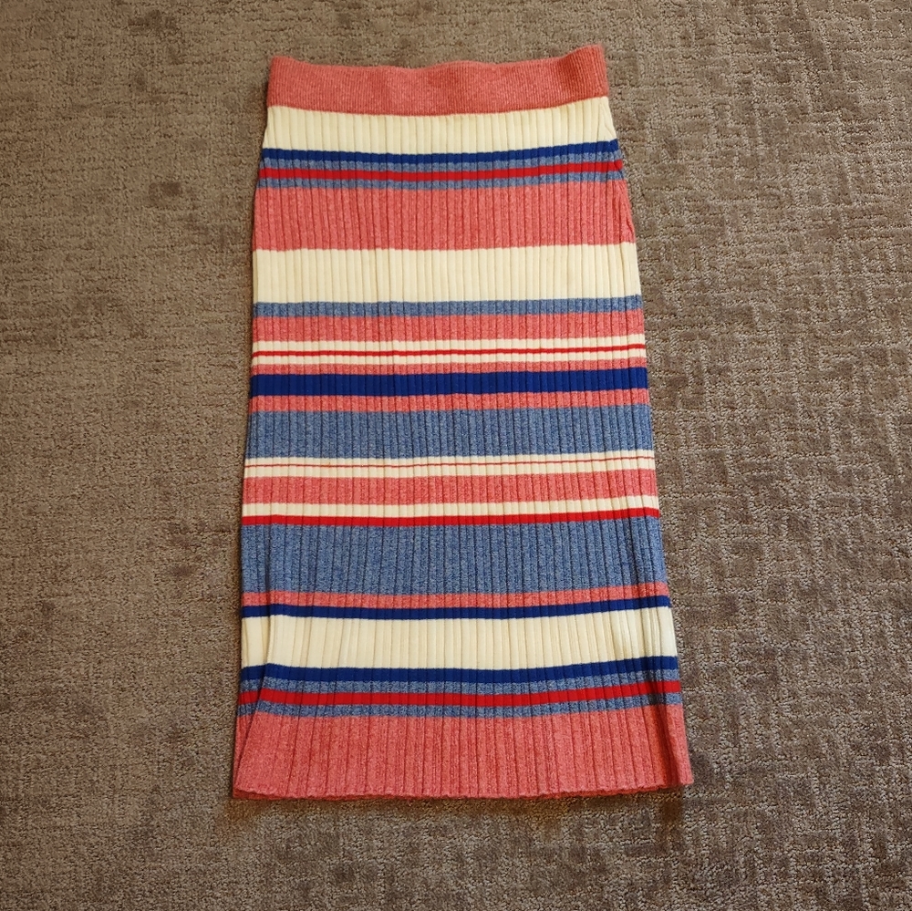 H&M Ribbed Knit Midi Sweater Skirt - Picture 4 of 7